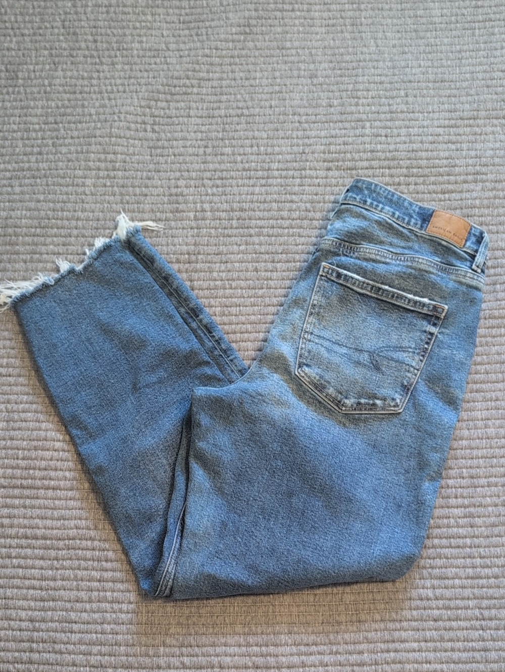 American Eagle Mom Jeans - Size 12